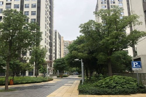 卓越時代廣場優(yōu)點(diǎn) 不足,卓越時代廣場怎么樣,卓越時代廣場周邊房產(chǎn)中介經(jīng)紀(jì)人評價